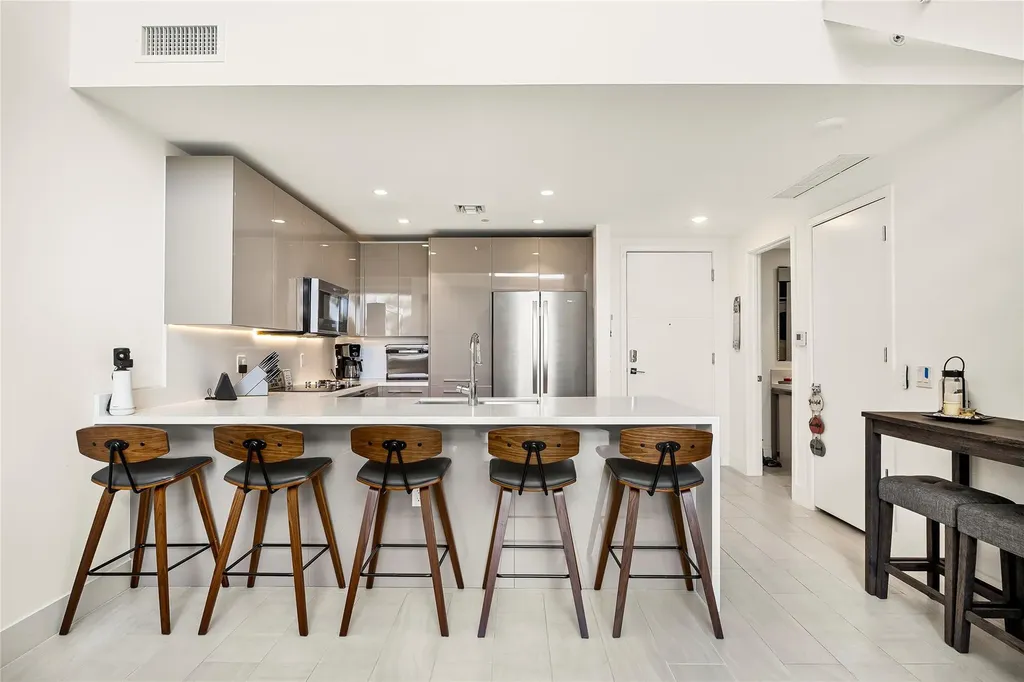 2000 Metropica Way Sunrise FL 33323