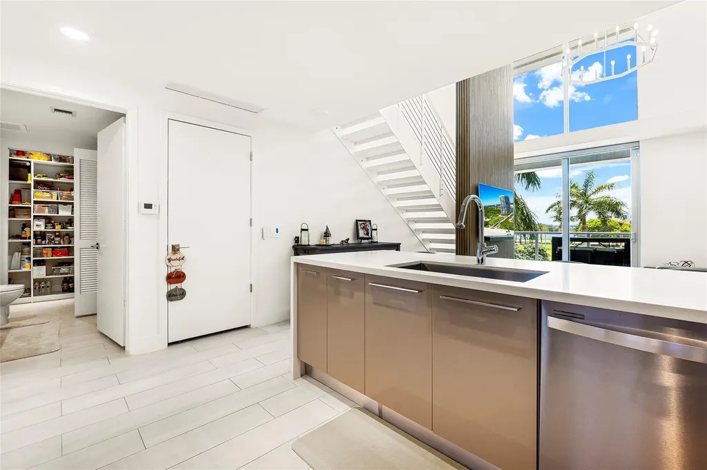 2000 Metropica Way Sunrise FL 33323