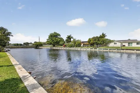 7005 NW 95th Terrace Tamarac FL 33321