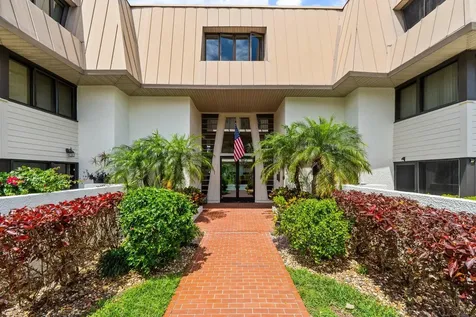 1800 SE Saint Lucie Boulevard Stuart FL 34996