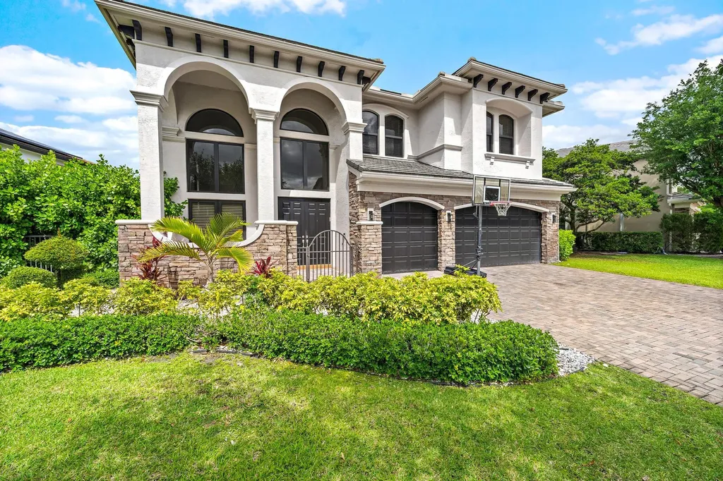 9475 Equus Circle Boynton Beach FL 33472