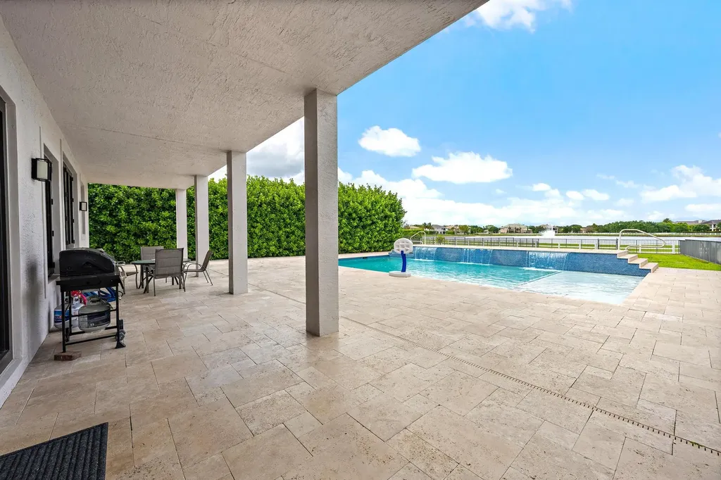 9475 Equus Circle Boynton Beach FL 33472