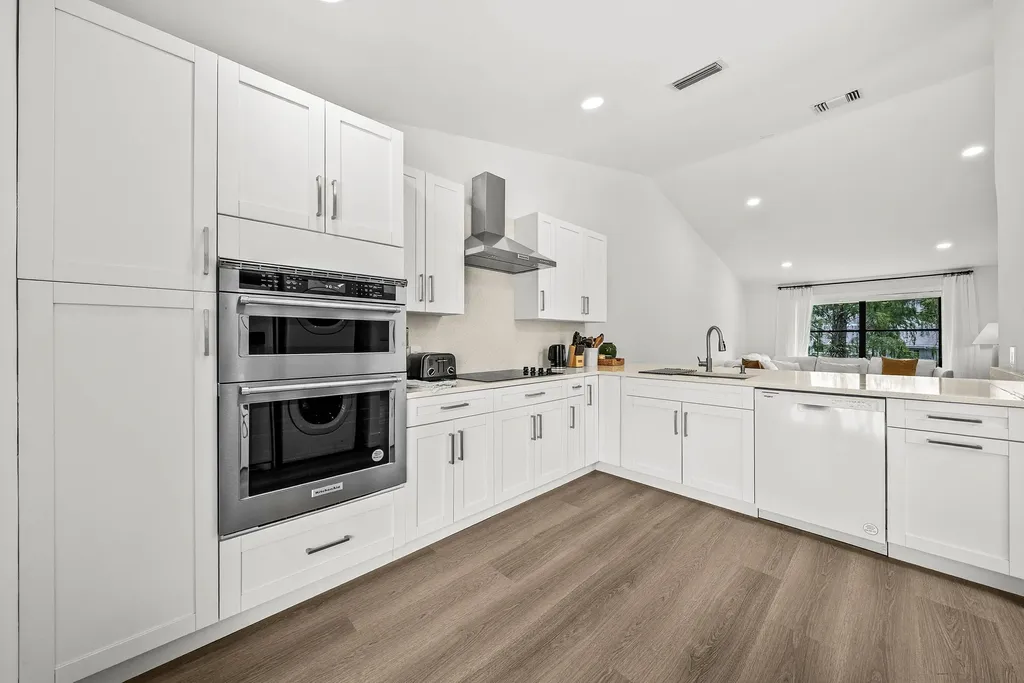 13105 Belhaven Court Wellington FL 33414
