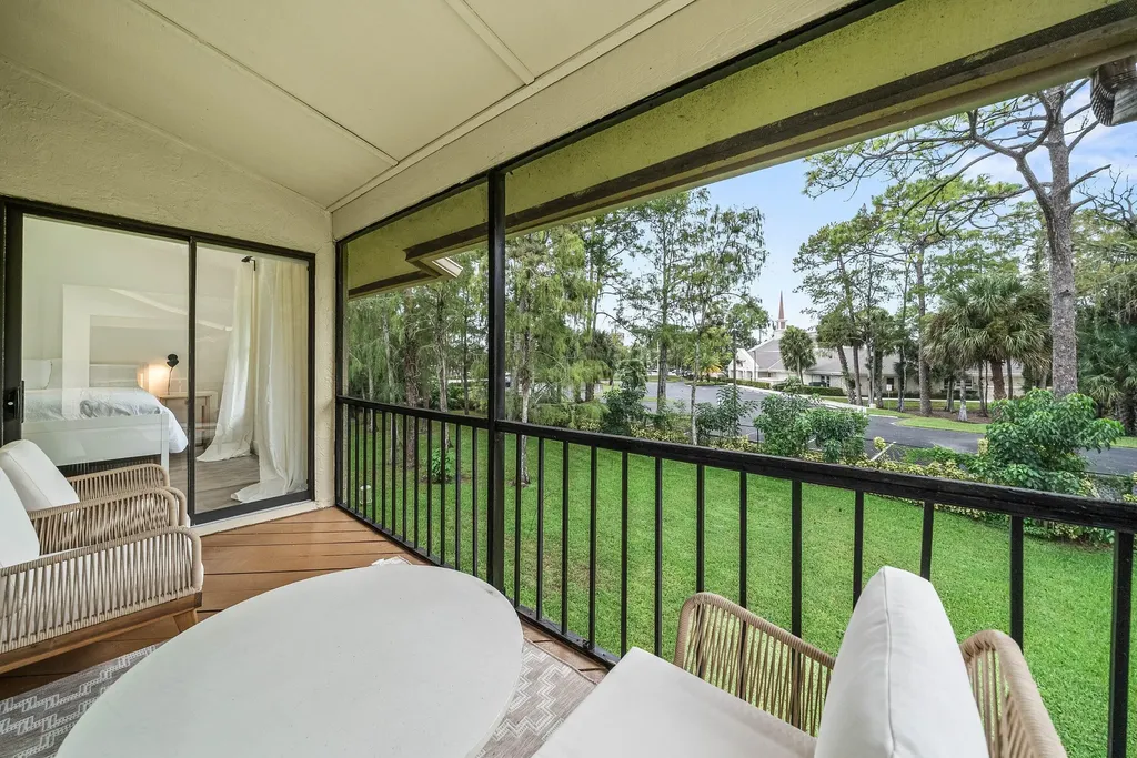 13105 Belhaven Court Wellington FL 33414