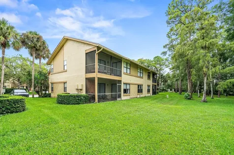 13105 Belhaven Court Wellington FL 33414