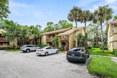 13105 Belhaven Court Wellington FL 33414