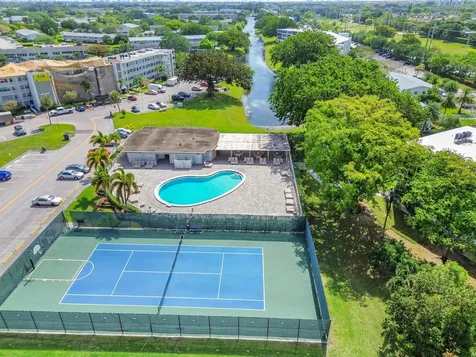 259 Newport P Deerfield Beach FL 33442