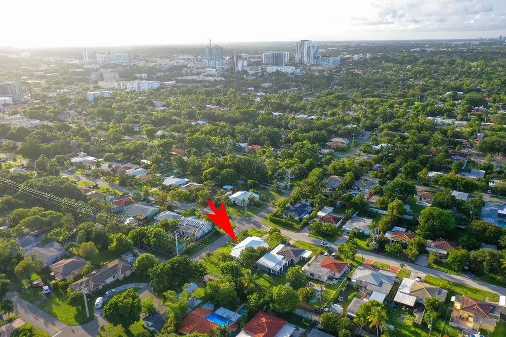 1107 S 15th Avenue Hollywood FL 33020