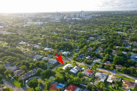 1107 S 15th Avenue Hollywood FL 33020