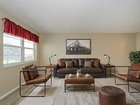 4 Vista Palm Lane Vero Beach FL 32962