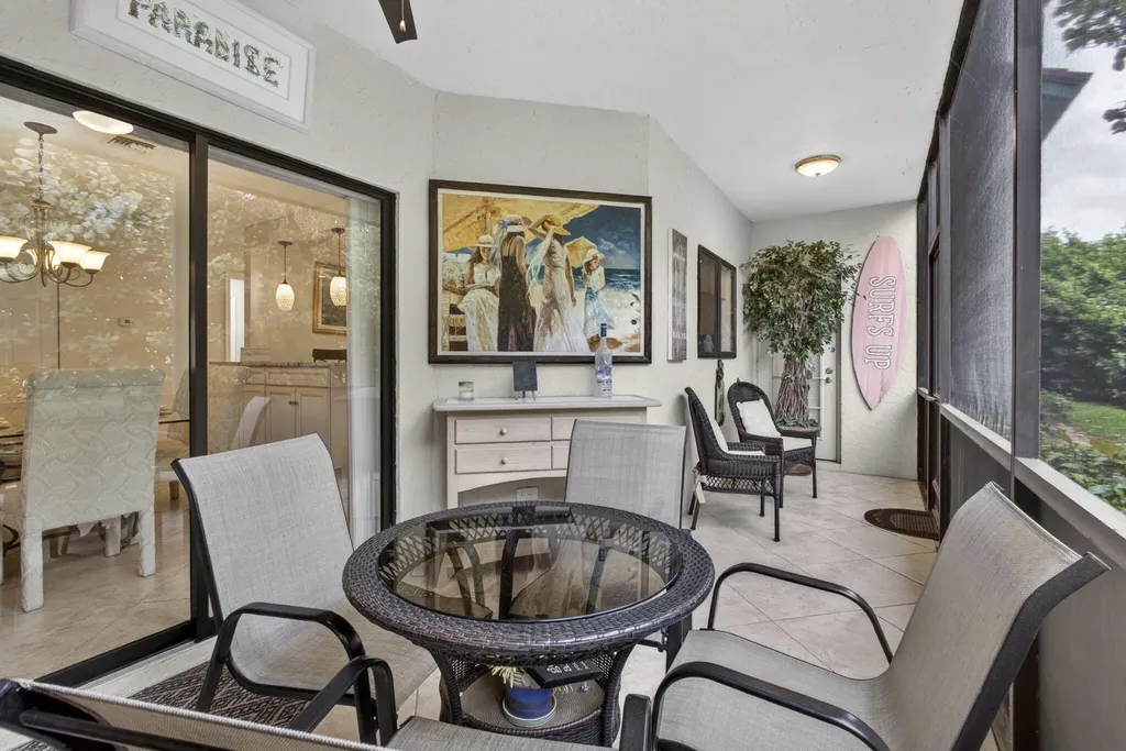 23 Lexington Lane W Palm Beach Gardens FL 33418
