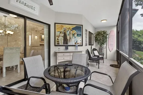 23 Lexington Lane W Palm Beach Gardens FL 33418