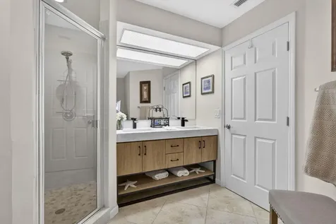 23 Lexington Lane W Palm Beach Gardens FL 33418