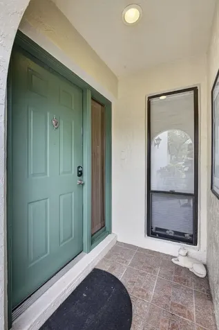 23 Lexington Lane W Palm Beach Gardens FL 33418