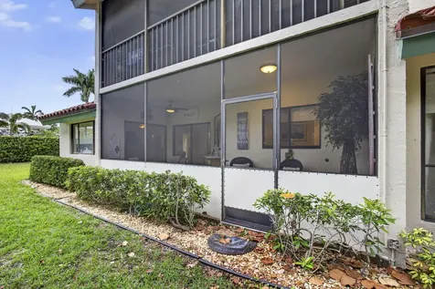 23 Lexington Lane W Palm Beach Gardens FL 33418