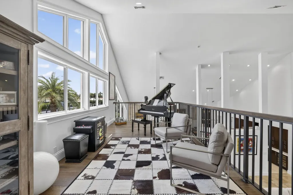 2920 NE 47th Street Lighthouse Point FL 33064