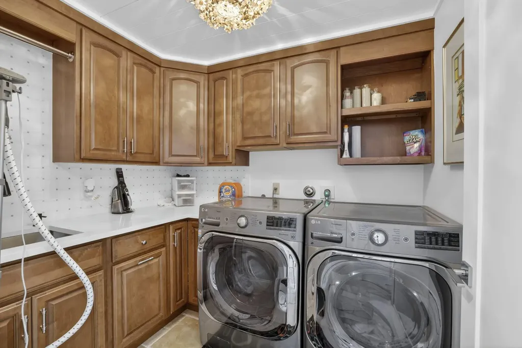 2920 NE 47th Street Lighthouse Point FL 33064