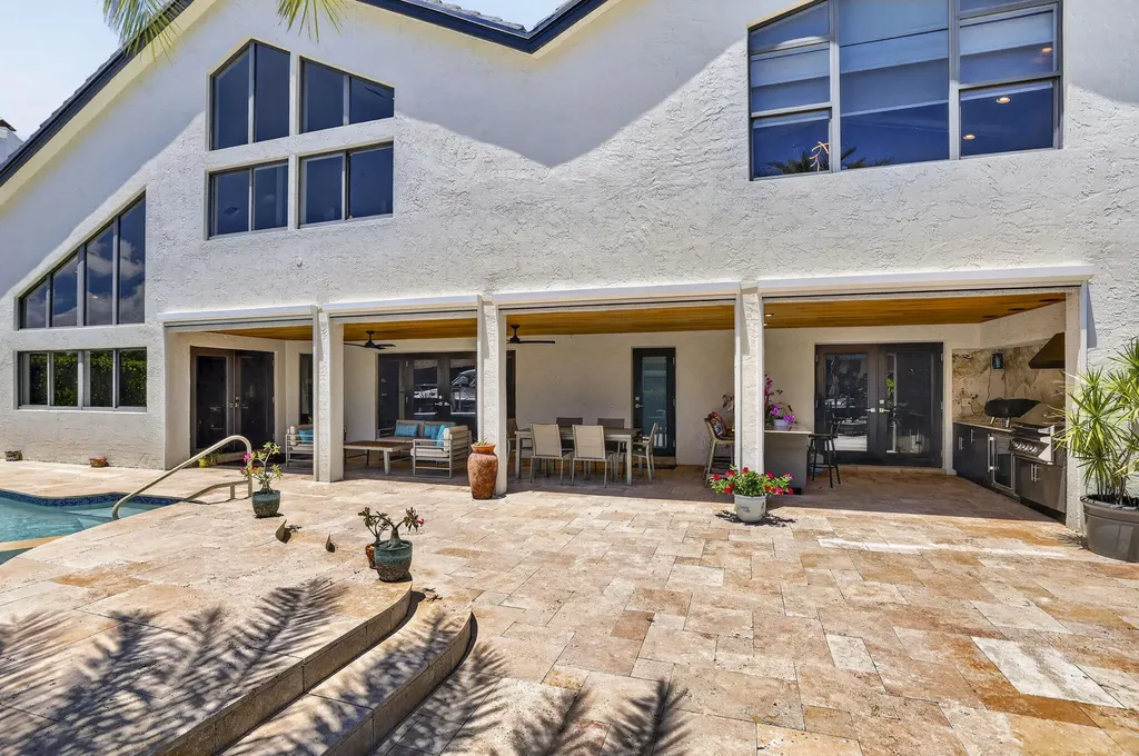 2920 NE 47th Street Lighthouse Point FL 33064