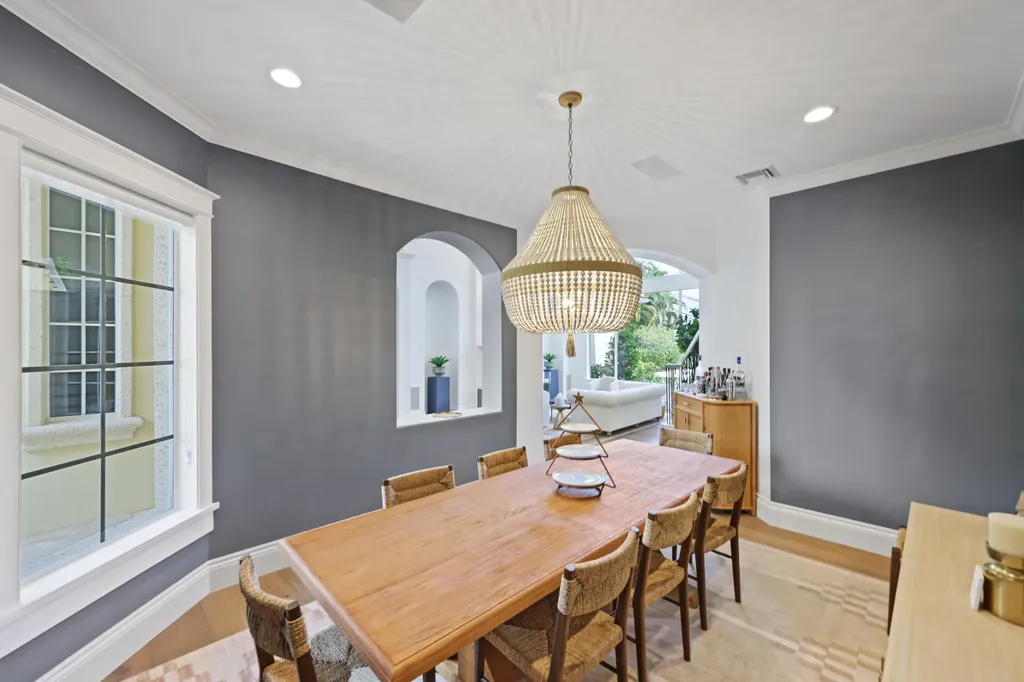 1019 Grand Court Highland Beach FL 33487