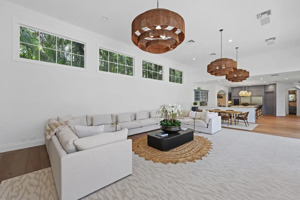 1019 Grand Court Highland Beach FL 33487