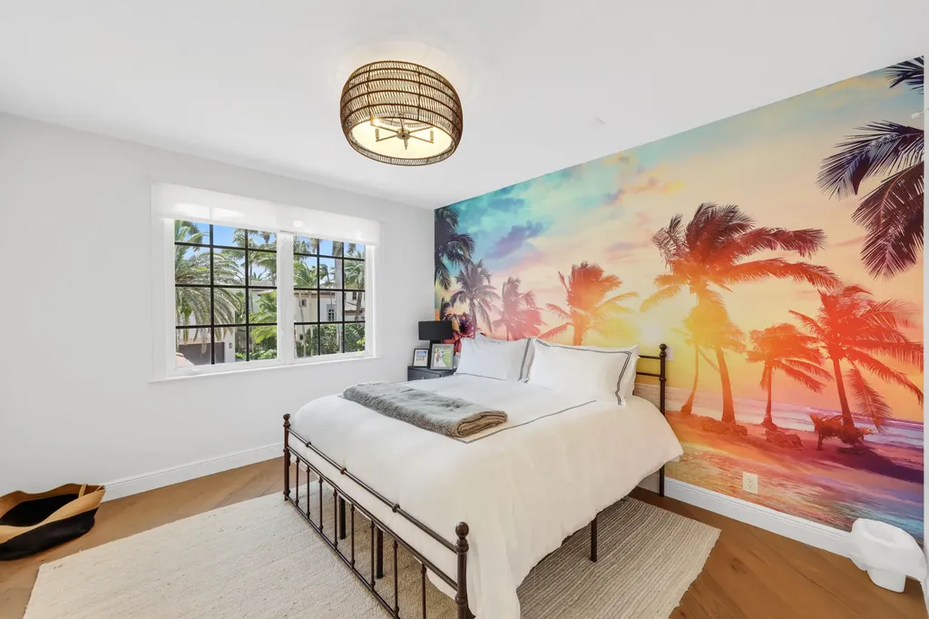 1019 Grand Court Highland Beach FL 33487