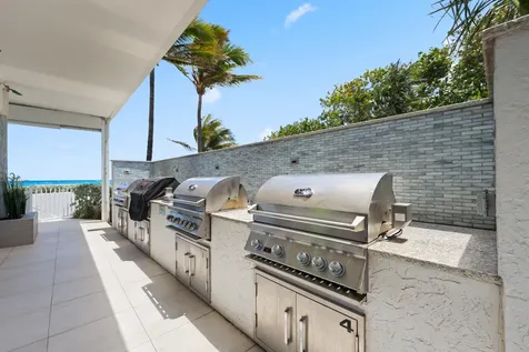 1019 Grand Court Highland Beach FL 33487