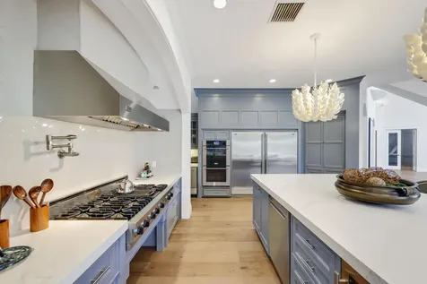 1019 Grand Court Highland Beach FL 33487