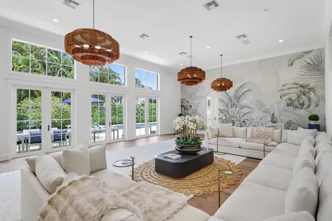 1019 Grand Court Highland Beach FL 33487