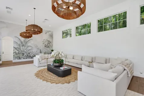 1019 Grand Court Highland Beach FL 33487