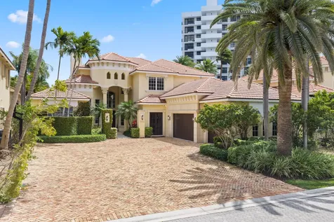 1019 Grand Court Highland Beach FL 33487