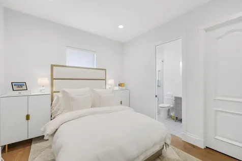 1019 Grand Court Highland Beach FL 33487