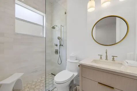 1019 Grand Court Highland Beach FL 33487