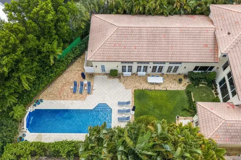 1019 Grand Court Highland Beach FL 33487