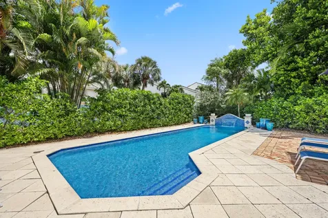 1019 Grand Court Highland Beach FL 33487