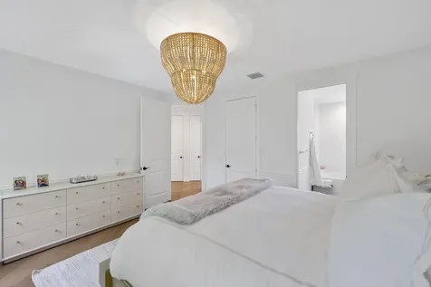 1019 Grand Court Highland Beach FL 33487