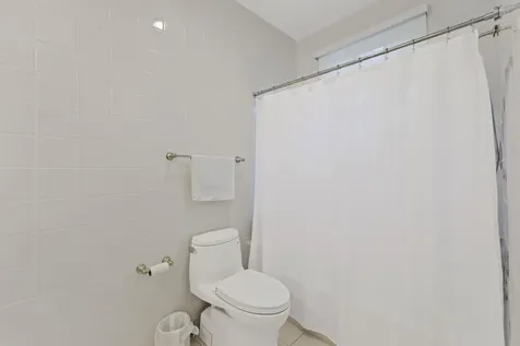 1019 Grand Court Highland Beach FL 33487