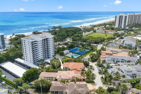 1019 Grand Court Highland Beach FL 33487