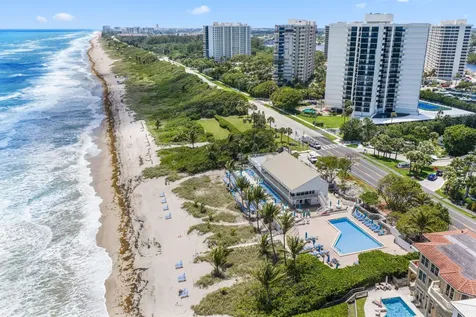 1019 Grand Court Highland Beach FL 33487