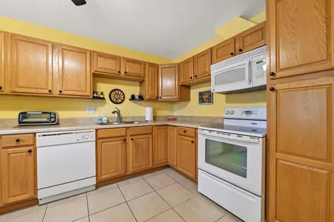 5725 Fernley Drive E West Palm Beach FL 33415