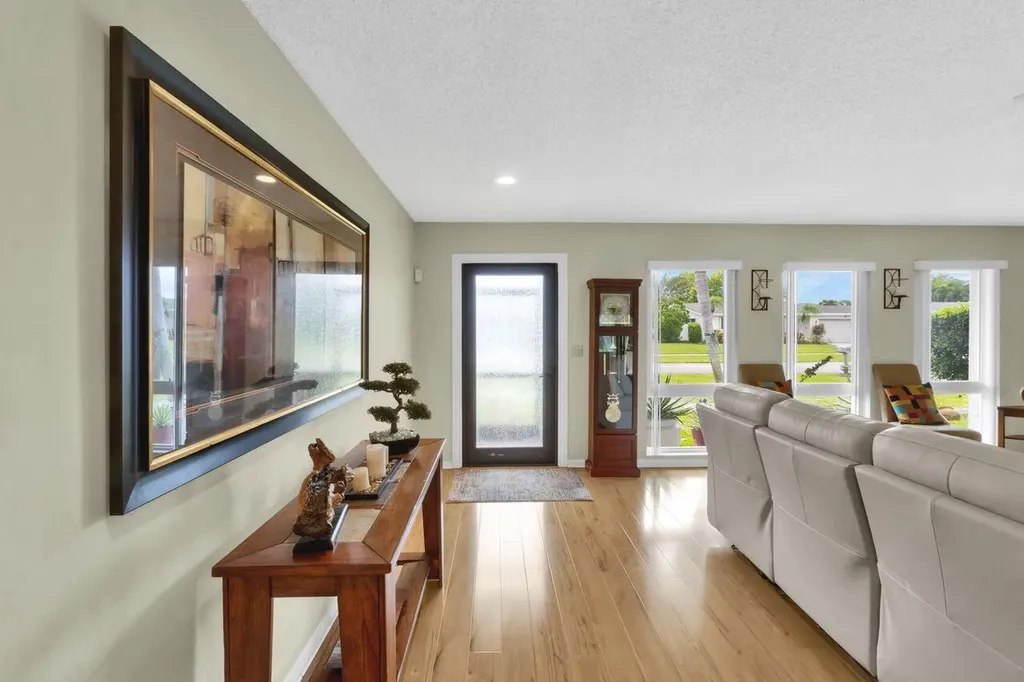 14765 Country Lane Delray Beach FL 33484
