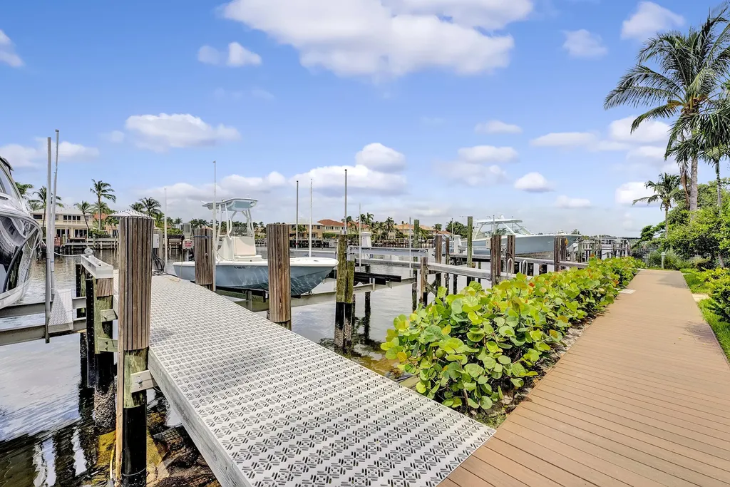 1045 Harbor Villas Drive North Palm Beach FL 33408