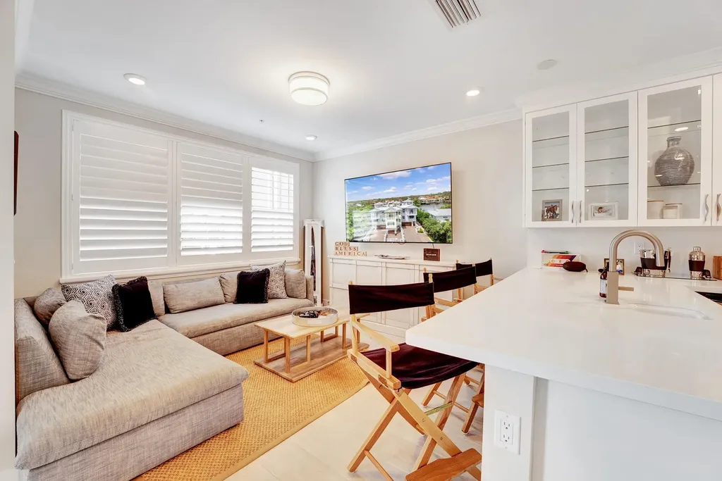 1045 Harbor Villas Drive North Palm Beach FL 33408