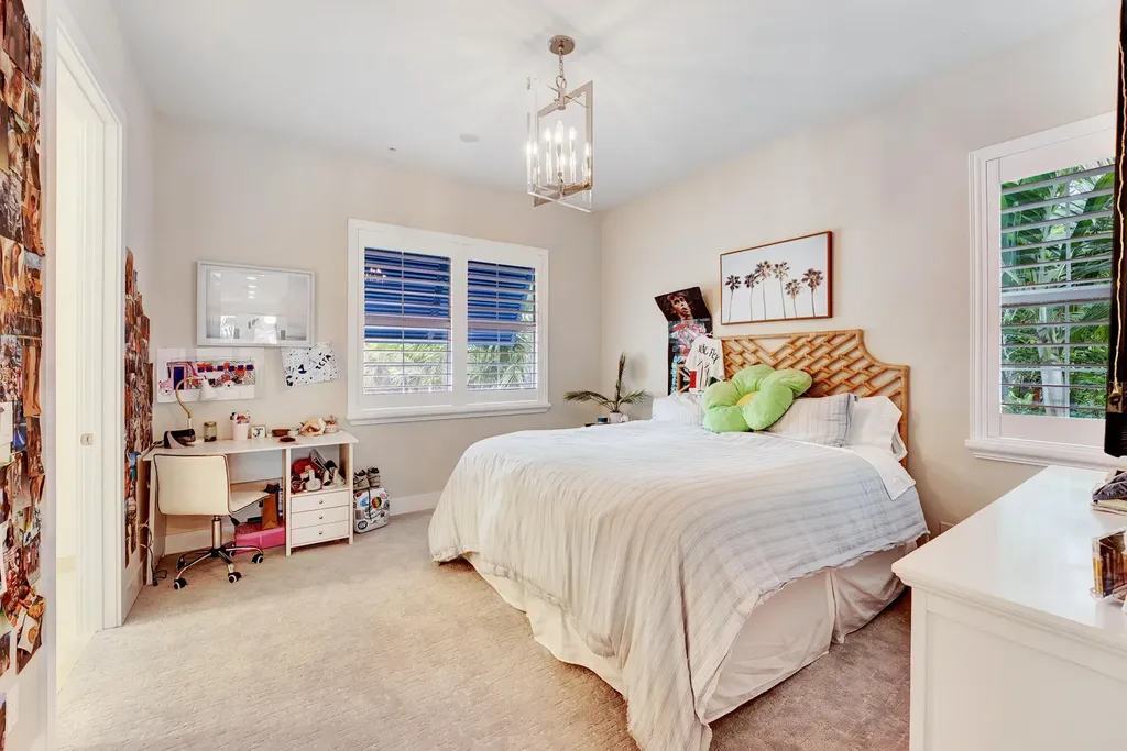 1045 Harbor Villas Drive North Palm Beach FL 33408