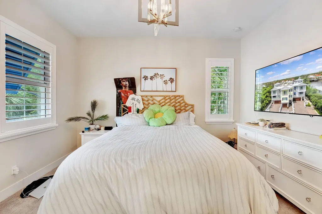 1045 Harbor Villas Drive North Palm Beach FL 33408