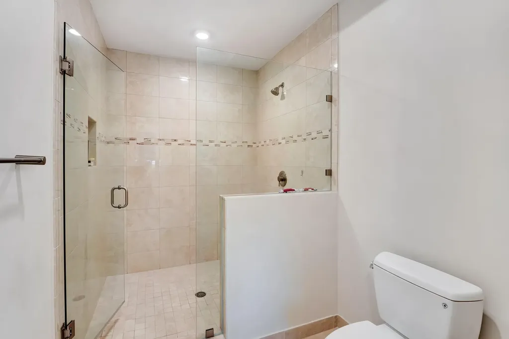 1045 Harbor Villas Drive North Palm Beach FL 33408