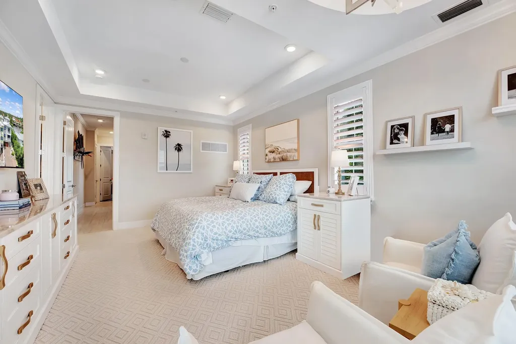 1045 Harbor Villas Drive North Palm Beach FL 33408