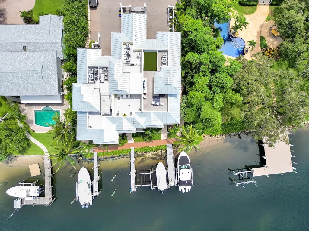 1045 Harbor Villas Drive North Palm Beach FL 33408