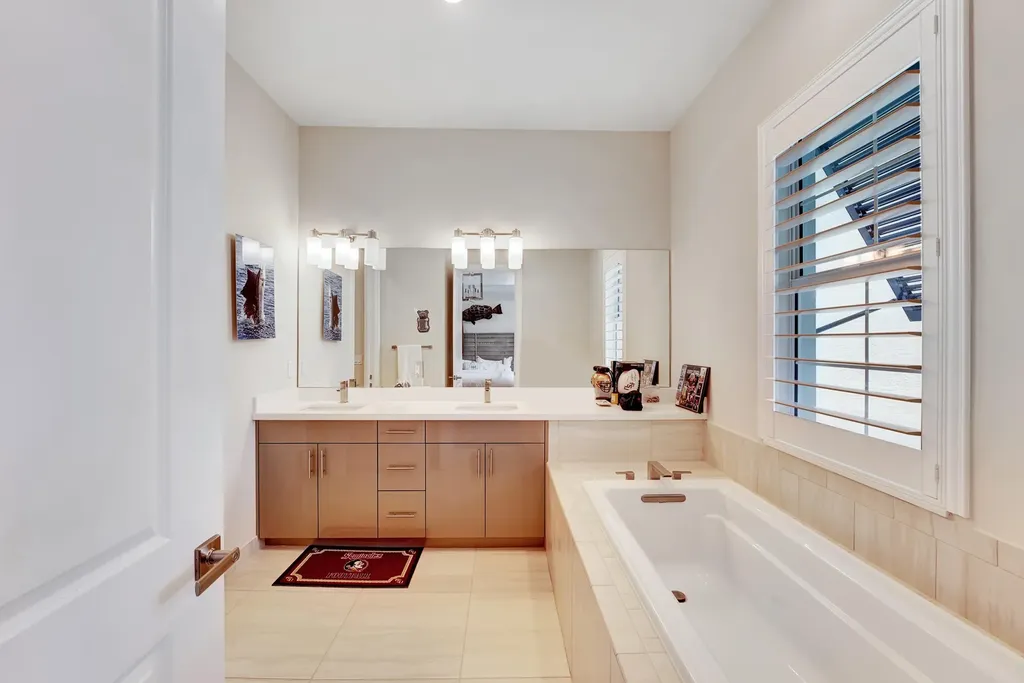 1045 Harbor Villas Drive North Palm Beach FL 33408