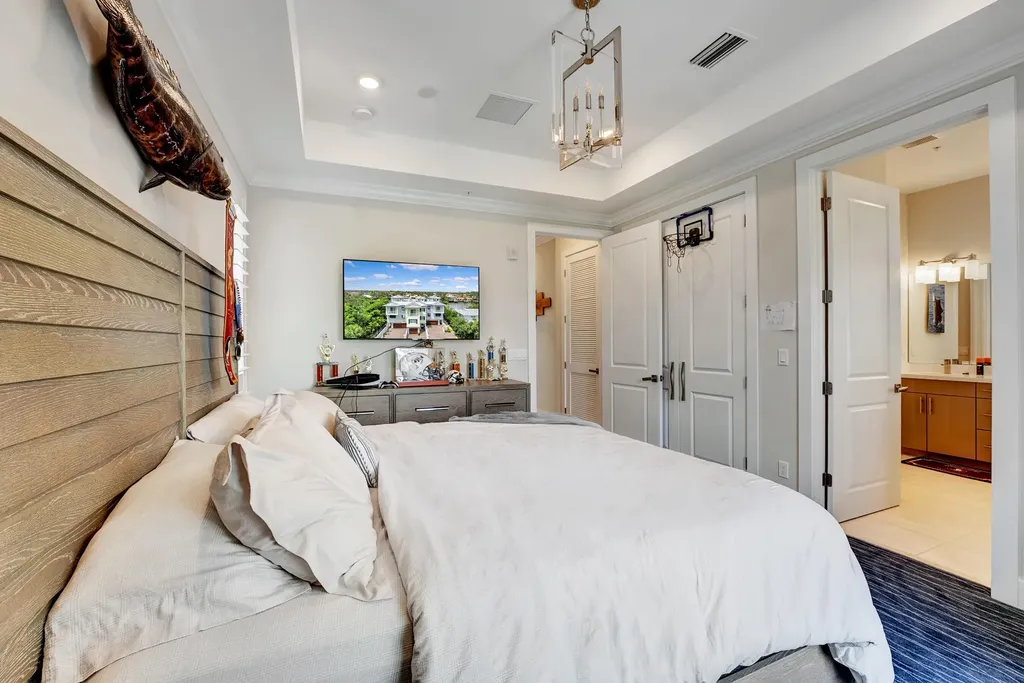 1045 Harbor Villas Drive North Palm Beach FL 33408