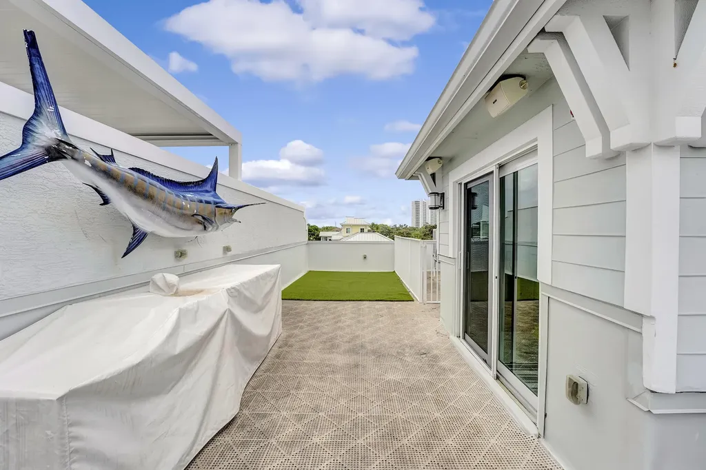 1045 Harbor Villas Drive North Palm Beach FL 33408